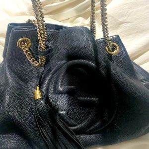 Gucci bag amazing condition and classic!